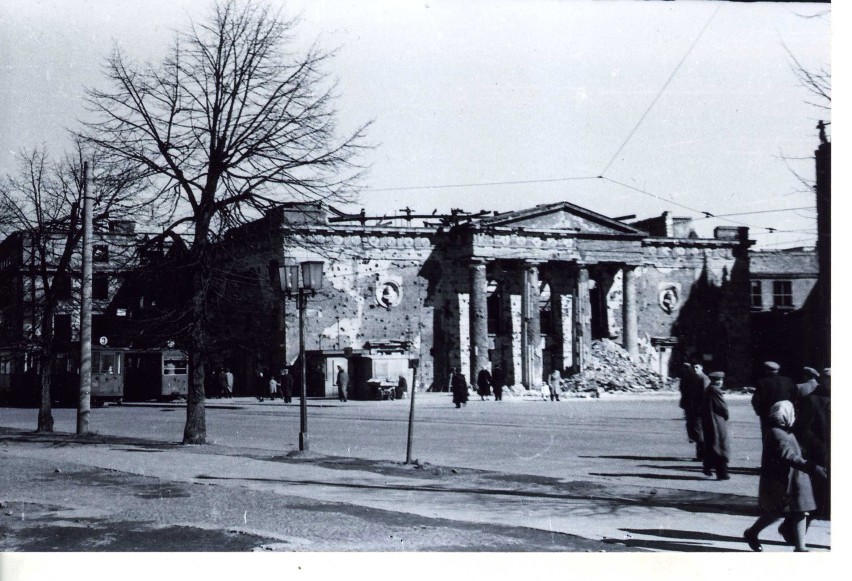 Tajemnica niedzielnego spaceru ulicami Gdańska czasu odbudowy [ZDJĘCIA]