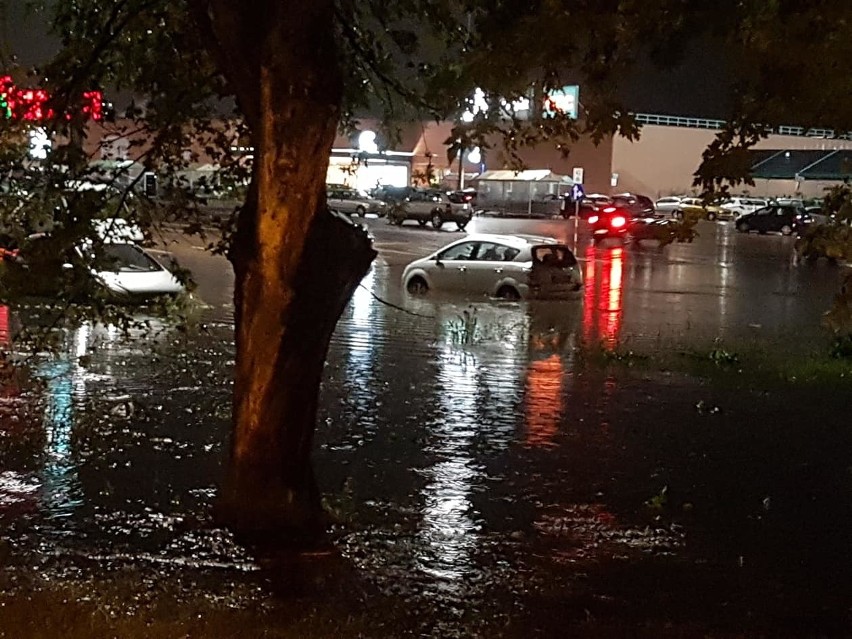 Parking galerii Auchan przy ul. Hetmańskiej w Białymstoku