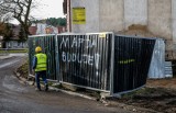 Sprzedali kamienicę w Gdańsku razem z lokatorami. Mieszkańcy z pomocą śledczych próbują znaleźć właściciela budynku