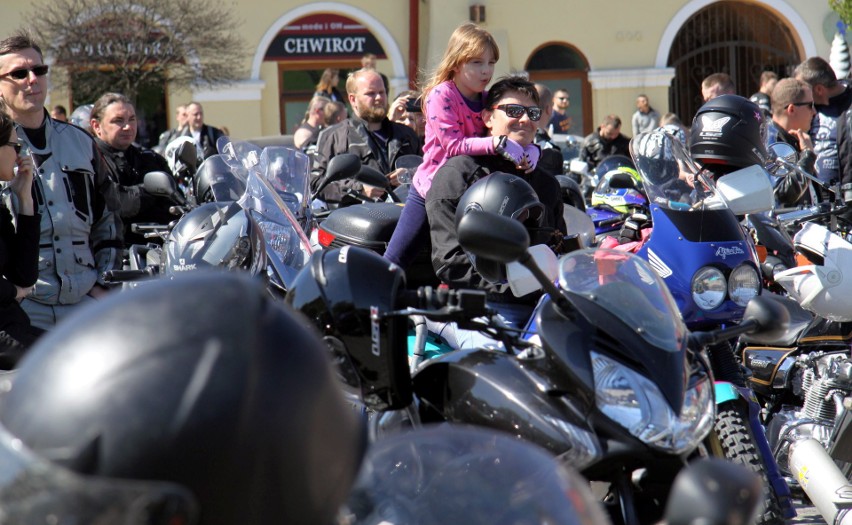 Rozpoczęcie sezonu motocyklowego 2018 w Lublinie. Przez miasto przejechała głośna parada (ZDJĘCIA)