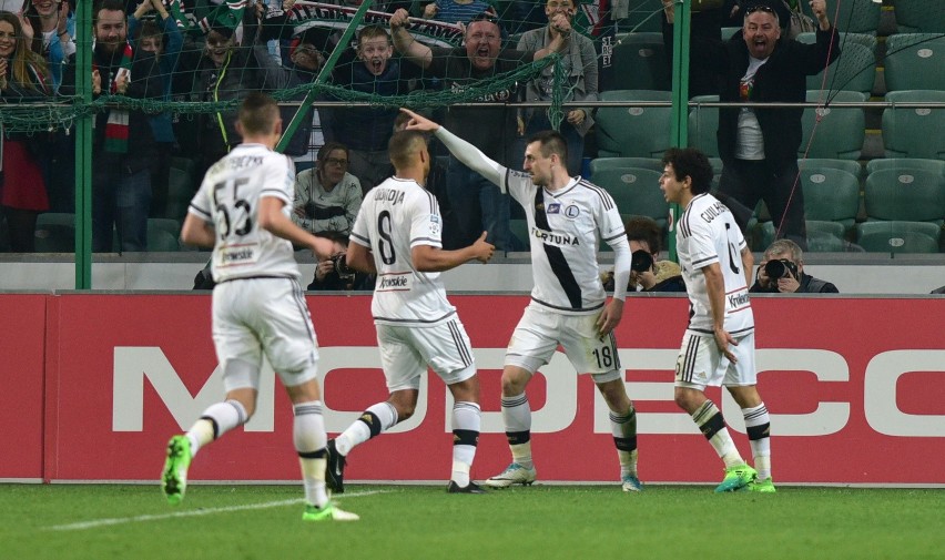 Kucharczyk strzelił, Legia pokonała Koronę