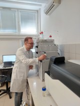 Jak oczyścić wodę z metali ciężkich - badania naukowca Politechniki Krakowskiej z finansowaniem NCN