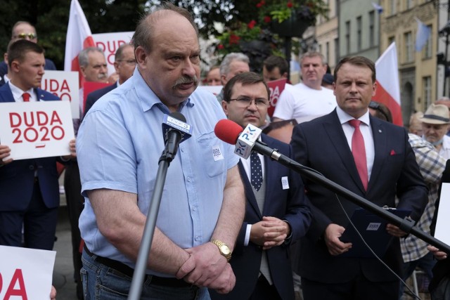 W czwartek, 25 czerwca, w Toruniu odbyła się konferencja Prawa i Sprawiedliwości, której tematem miała być tarcza dla samorządów oraz podsumowanie kampanii Andrzeja Dudy