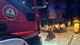 Auto terenowe płonęło w Skwierzynie. Na pomoc ruszyły dwa zastępy strażaków