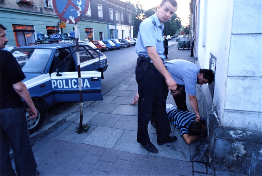 Kraków. Od milicji do policji. Interwencje mundurowych sprzed lat i obecnie [ZDJĘCIA] 