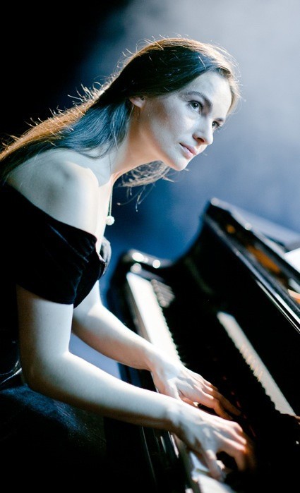 Magdalena Zuk to nie tylko pieśniarka, ale świetna pianistka