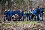 Kolejna akcja sadzenia drzew przez wolontariuszy z Elektrowni Połaniec i leśników. W sumie przybyło ich ponad 6 tysięcy