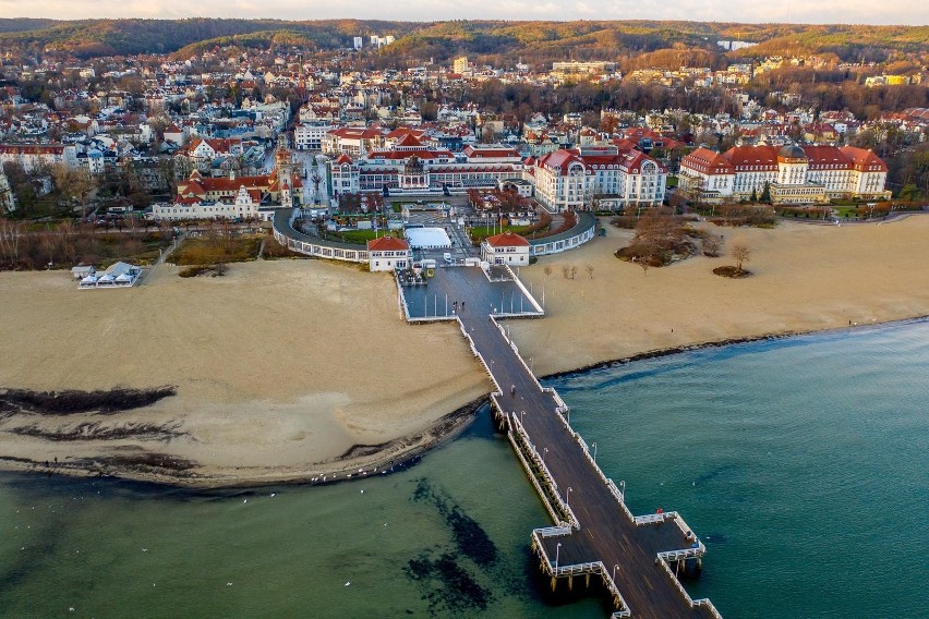 Sopot w zdrowych oparach. Felieton Wojciecha Wężyka