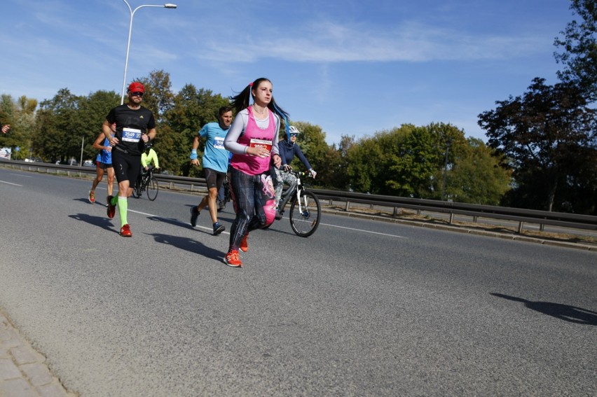 Uczestnicy Maratonu Warszawskiego 2018. Więcej zdjęć...