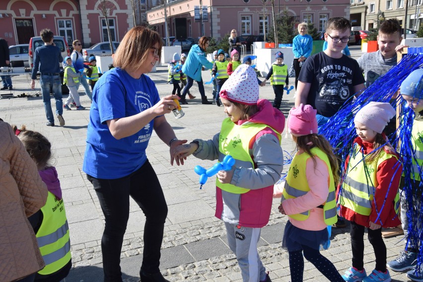 „Przystanek autyzm” to happening w Dzień Autyzmu na placu...