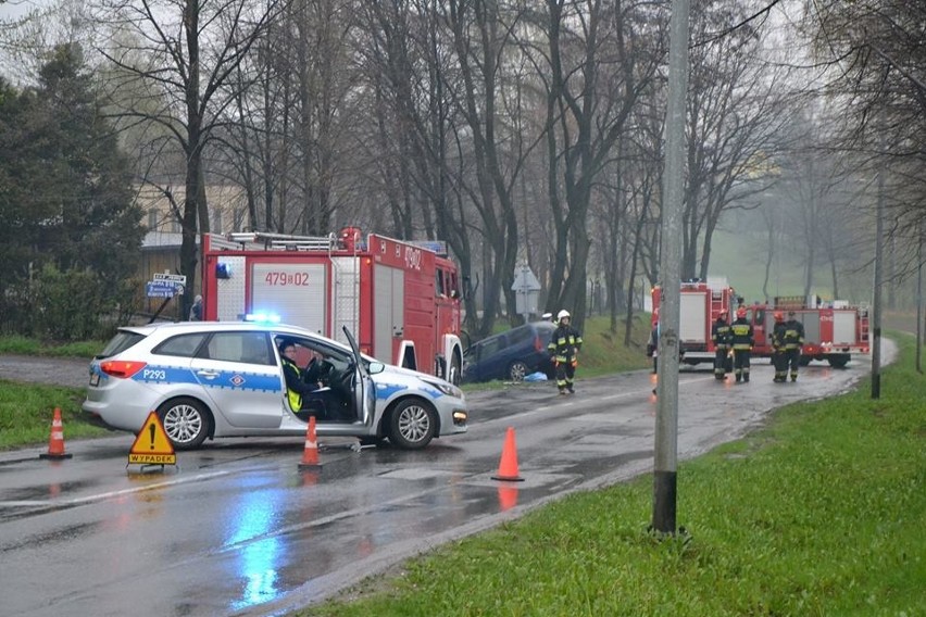 Jastrzębie: Wylądował autem w rowie. Kierowca w szpitalu