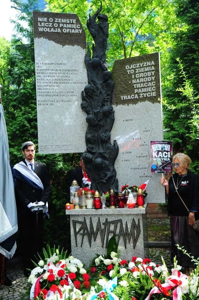 Kraków. 79. rocznica krwawej niedzieli na Wołyniu. Uroczystości na Cmentarzu Rakowickim