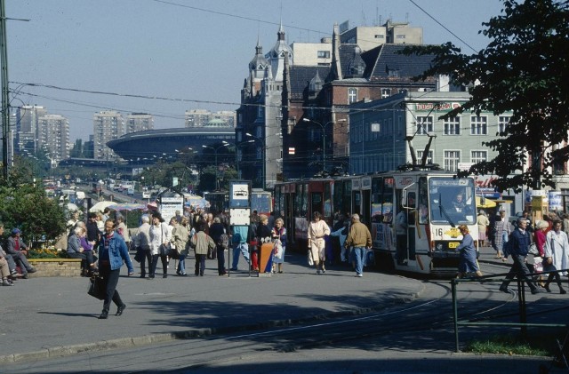 Tak wyglądały Katowice w latach 70., 80. i 90. Rozpoznajecie te miejsca?