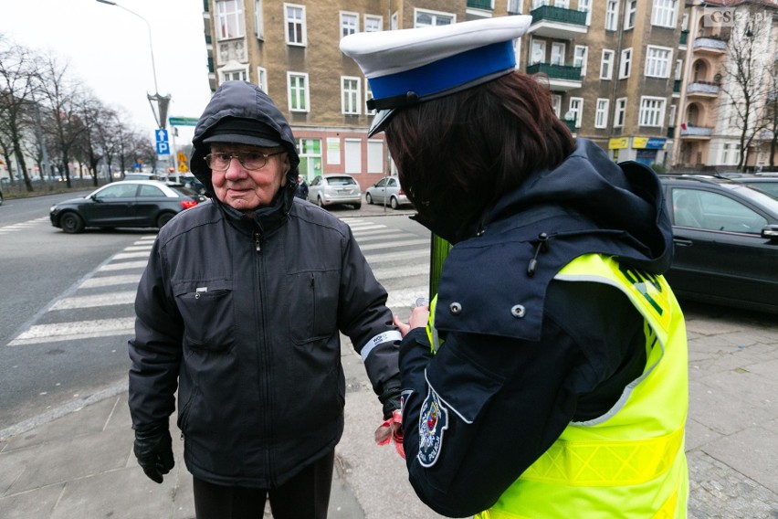 Odblaski dla babć i dziadków od szczecińskich mundurowych