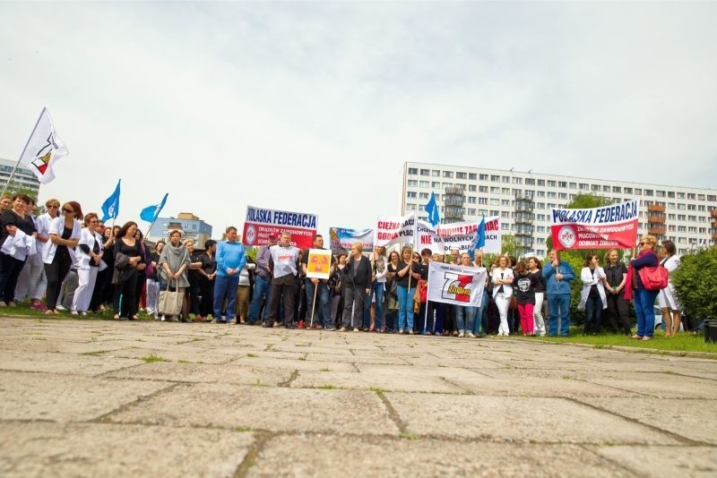 UDSK. Protest pielęgniarek: Chcemy godnie zarabiać (zdjęcia, wideo)