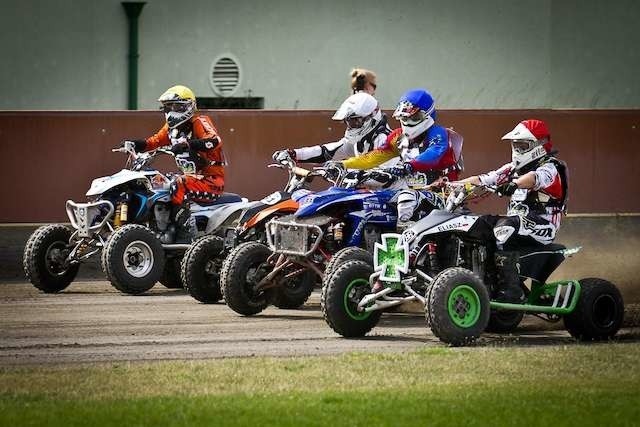 Wyścigi quadów na PoloniiWyścigi quadów na Polonii