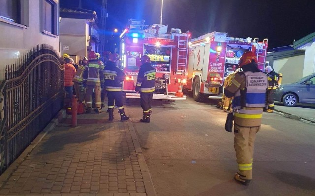 Strażacy pomagali zatrutym tlenkiem węgla pracownikom piekarni w Lgocie Wielkiej