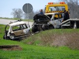 Wypadek śmiertelny policjanta w m. Szepietowo-Żaki. Zjechał na przeciwległy pas ruchu i zginął. Biegli: Jechał za szybko