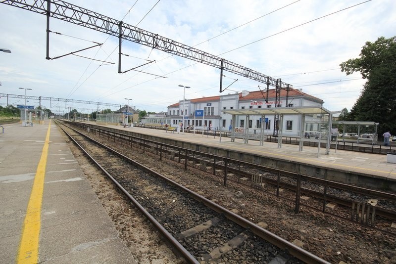 Ełk. Stacja kolejowa zmieni się nie do poznania: nowe perony i nowe przejście podziemne