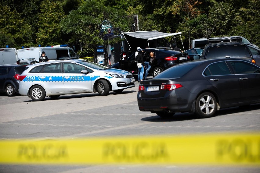 CBA przy wsparciu policji i KAS rozbiła grupę przestępczą...