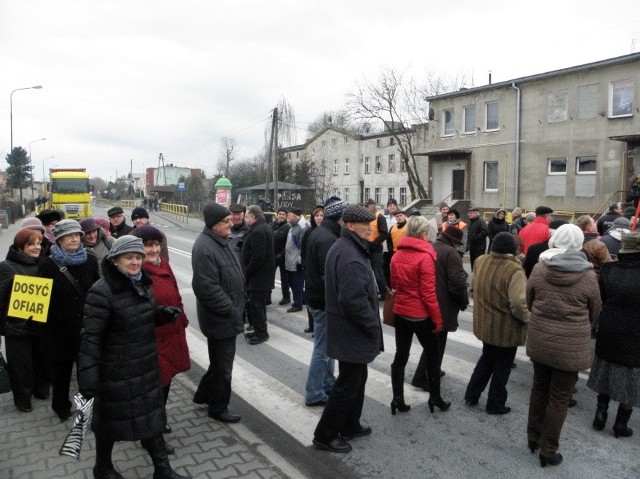 Uczestnicy akcji zatrzymali ruch pojazdów w dwóch punktach miasta. Czekali ci zmierzający w kierunku Poznania i Bydgoszczy.