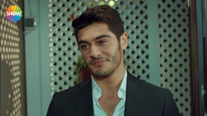 "Miłosne potyczki" odcinek 32. Murat składa Hayat propozycję nie do odrzucenia! Hayat zwierza się Ibrahimowi [STRESZCZENIE ODCINKA]