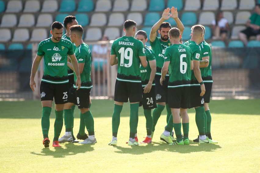 Górnik Łęczna wraca na fotel wicelidera II ligi. Zielono-czarni pokonali na własnym boisku Bytovię Bytów 2:0. Zobacz zdjęcia