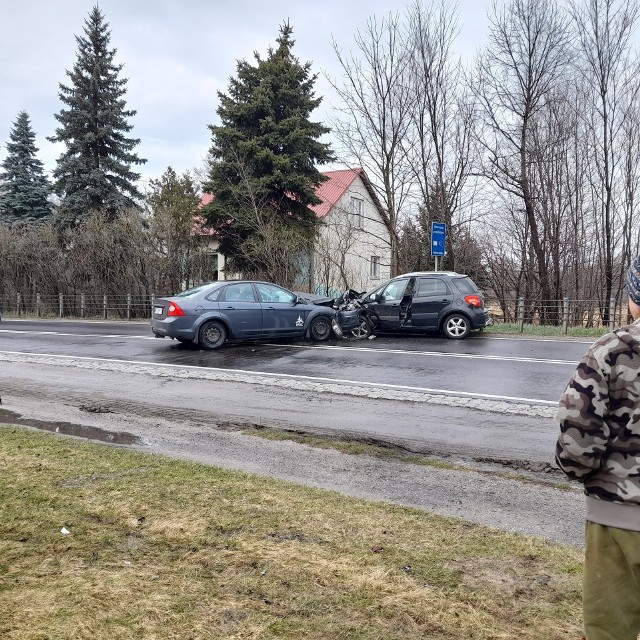 Do wypadku doszło na kilkanaście minut przed godziną 16.