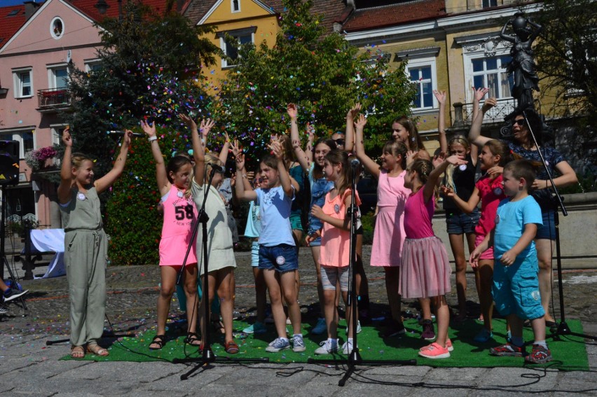 Myślenice. Koncert pod chmurką                