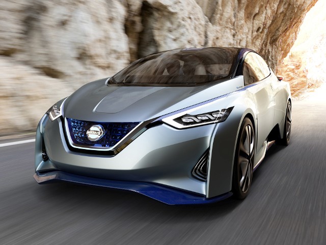 Nissan IDS ConceptPojazdem mogą podróżować cztery osoby. Sercem nowości jest silnik elektryczny, wspierany przez akumulator o pojemności 60 kWh.Fot. Nissan