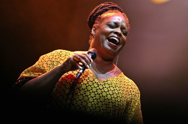 Na tegorocznej edycji Ladies' Jazz Festival  wystąpiła Dianne Reeves.