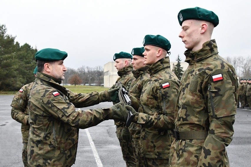 Na placu apelowym 10. brygady łączności we Wrocławiu, odbyło...