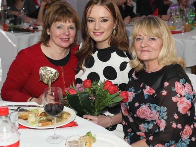 Zwyciężczyni plebiscytu Kobieta Przedsiębiorcza 2014 Agnieszka Makuch z mamą Anną i ciocią Krystyną fetowały wygraną.
