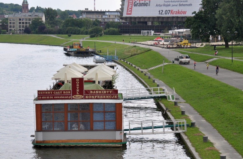 23.07.2014 krakow barki, statki i tramwaje wodne n/z plaza w...