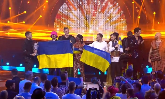 Konkurs Piosenki Eurowizji w Turynie wygrał zespół Kalush Orchestra, który wykonał piosenkę "Stefania"