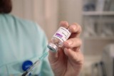 Morawiecki: Proces szczepień działa dobrze. "Wszystkie osoby chętne powinny być zaszczepione przynajmniej pierwszą dawką do końca sierpnia"