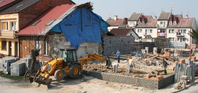 Oryginalna, XVII-wieczna Kamienica Bractwa Różańcowego znikła z mapy atrakcji turystycznych Wiślicy. Niedługo ma powstać jej kopia.