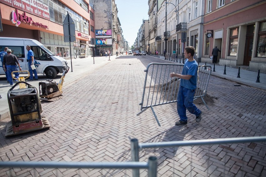 Remonty w Łodzi: od poniedziałku ul. Jaracza będzie przejezdna [ZDJĘCIA]