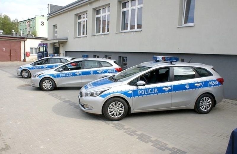 Wczoraj na placu Komendy Powiatowej Policji w Bielsku...