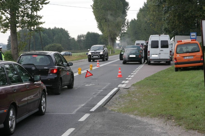 Karambol pod Gorzowem. Zderzyło się sześć aut.