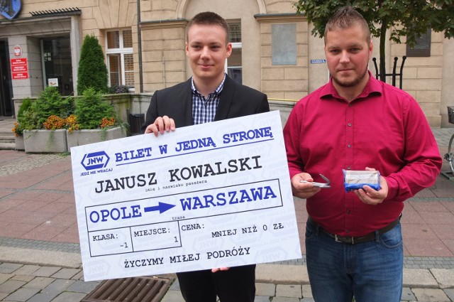 Michał Tarabasz i Grzegorz Zwolak z młodzieżówki SLD.
