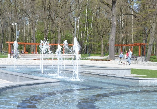 Parki Hallera i Zielona w Dąbrowie Górniczej to dobre miejsca na spędzenie wolnego czasu