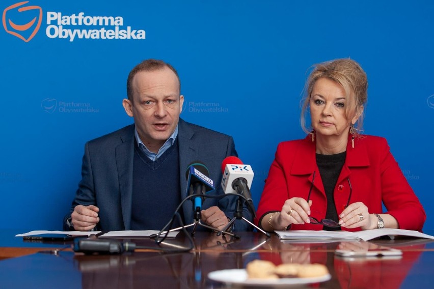 Iwona Kozłowska i Paweł Olszewski na konferencji...