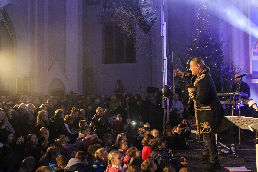 Sosnowiec: Golec uOrkiestry w kościele pw. św. Tomasza słuchały tłumy [ZDJĘCIA]