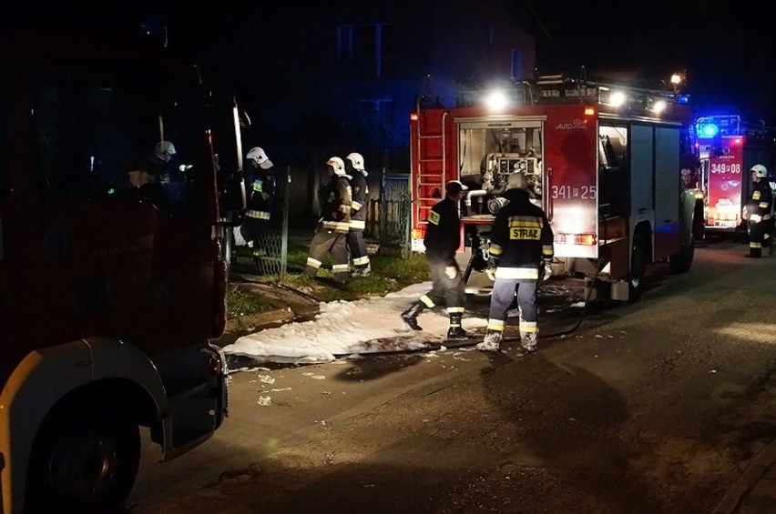 Pożar w domu jednorodzinnym w Kaliszu. Jedna osoba ranna