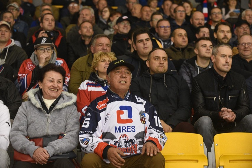 KH Energa zaczęła od 0:2, potem wygrywała, znowu...