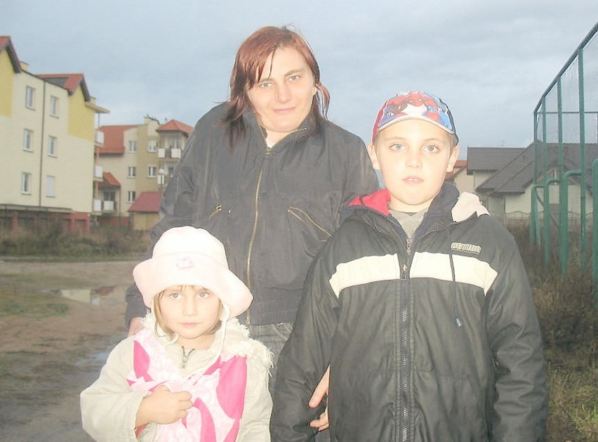 Sylwia Olszewska z dziećmi