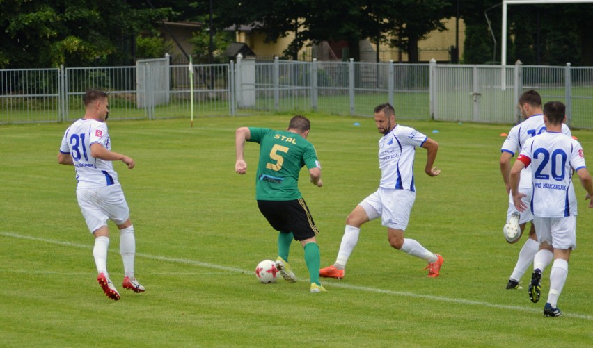 2 liga. Pewne zwycięstwo nad MKS Kluczbork i utrzymanie Stali Stalowa Wola w lidze [RELACJA, ZDJĘCIA]