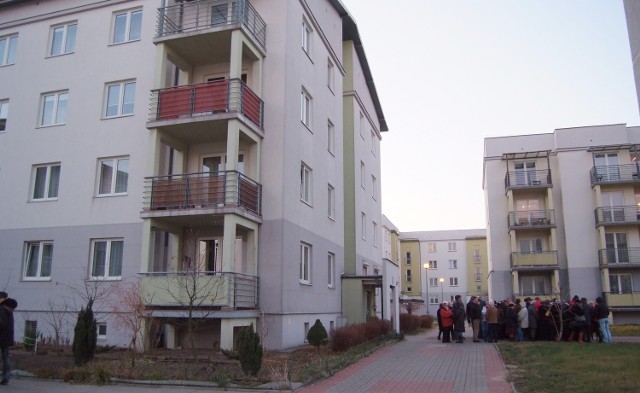 Pozwy do sądu przeciwko miastu ma złożyć w sumie 109 najemców mieszkań komunalnych na Olechowie i Janowie.