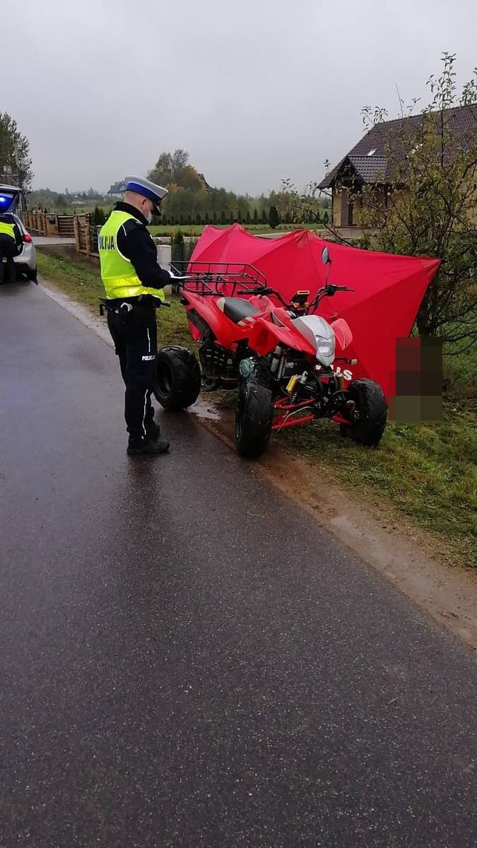 Śmiertelny wypadek pod Bytowem. Nie żyje mężczyzna, który wracał z pracy quadem [WIDEO I ZDJĘCIA]